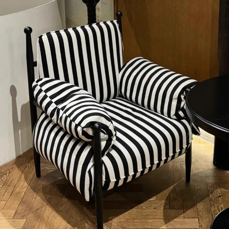 #   LArmchair Interior Moda Poltrona Quarto Muebles Elegante Sofá Creativo Silla Jardín Minimalista Lujo Cómodo Dormitorio