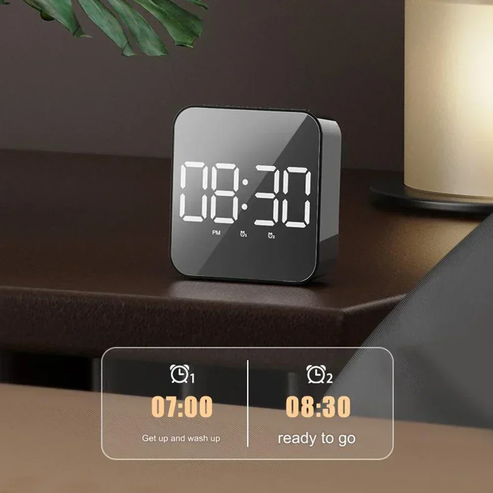 Battery Powered LED Alarm Clock Multi-Function Clock Power Saving Mode Snooze Function 7 Modes Large LED Display Night Mode