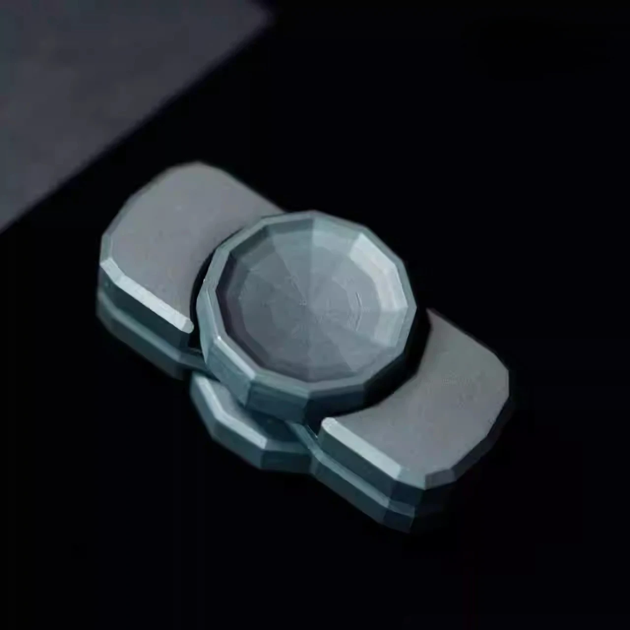 LBW EDC N7 لعبة تخفيف التوتر المعدنية الميكانيكية ذات ملمس يدوي مكونة من صفحتين #6