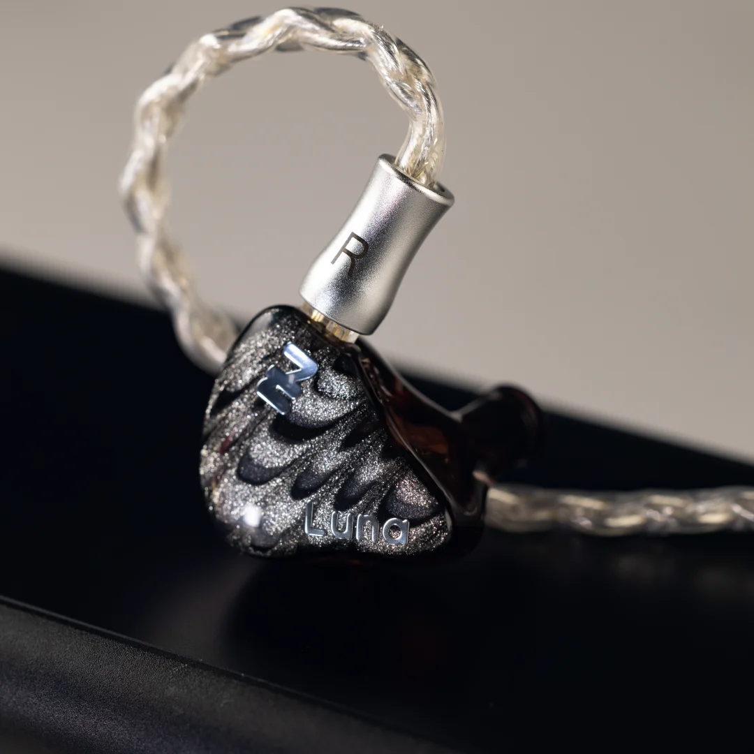 

INTUAURA Balance Высокопроизводительные наушники IEM со сбалансированным звуком и посеребренным двухконтактным съемным кабелем 0,78 мм