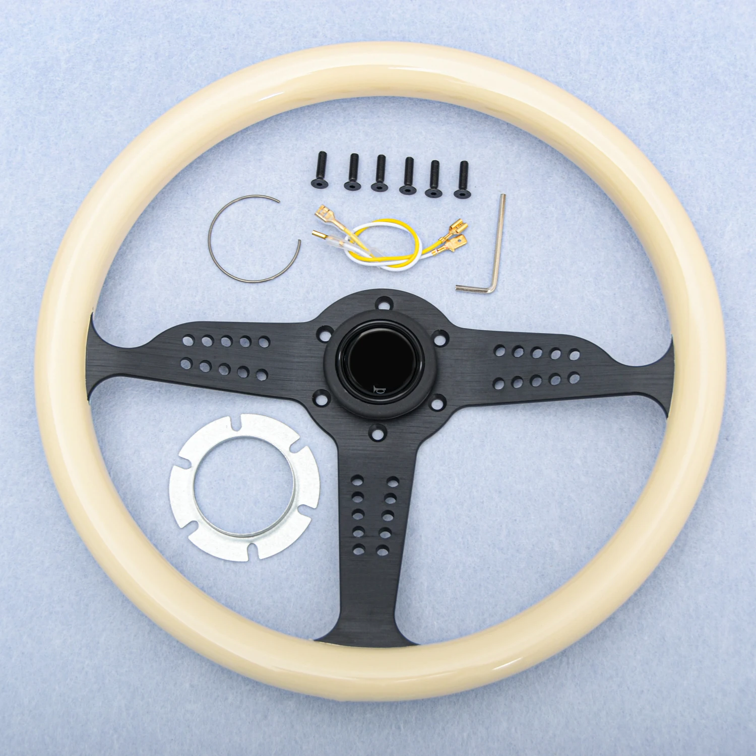 عجلة قيادة JDM Grand Prix Style باللون البيج مقاس 14 بوصة عجلة قيادة رياضية عتيقة عالمية