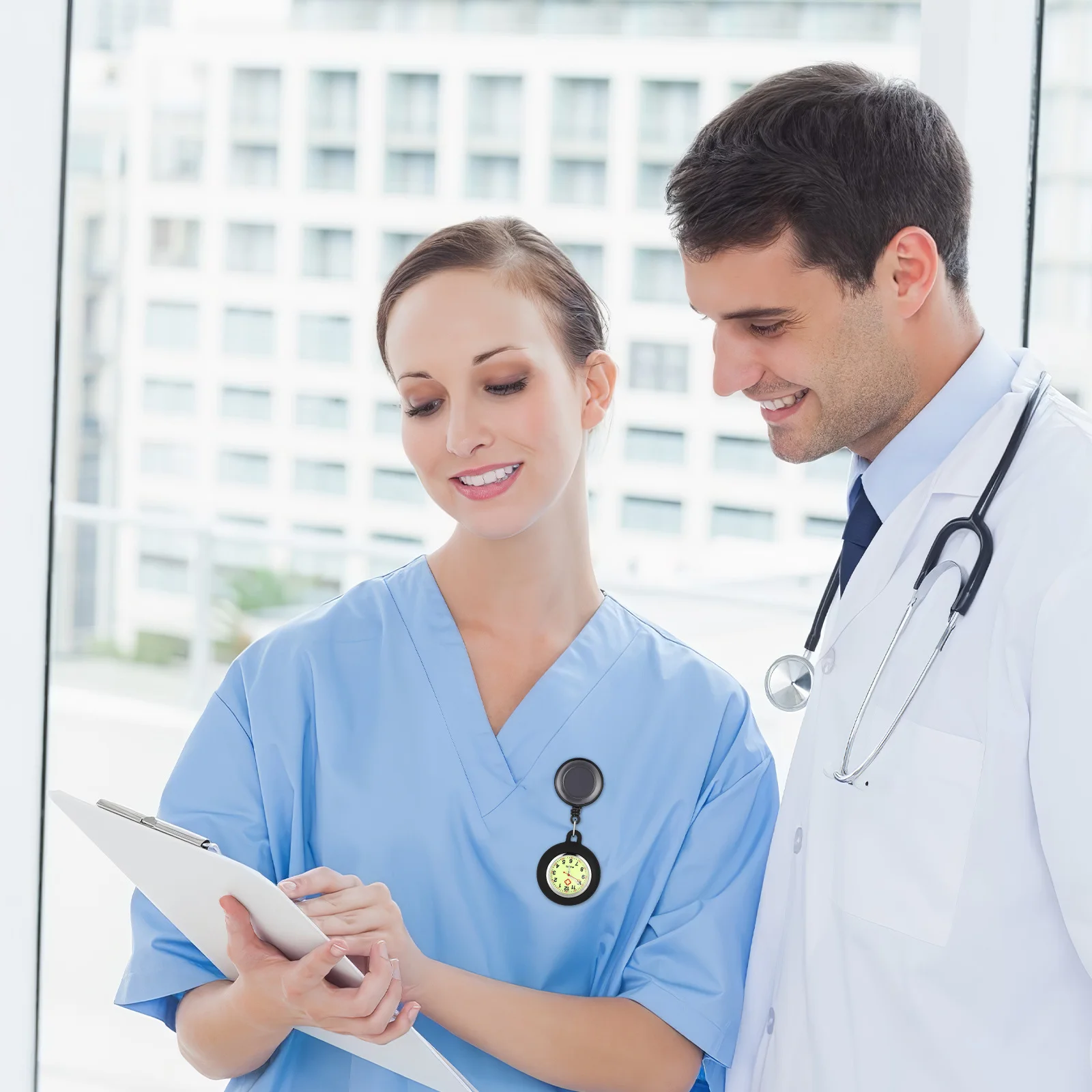 

Luminous Fob Watch Reel Pocket Watch with Clear Numbers Accurate Timekeeping Decorative Smiling Face for Clothes