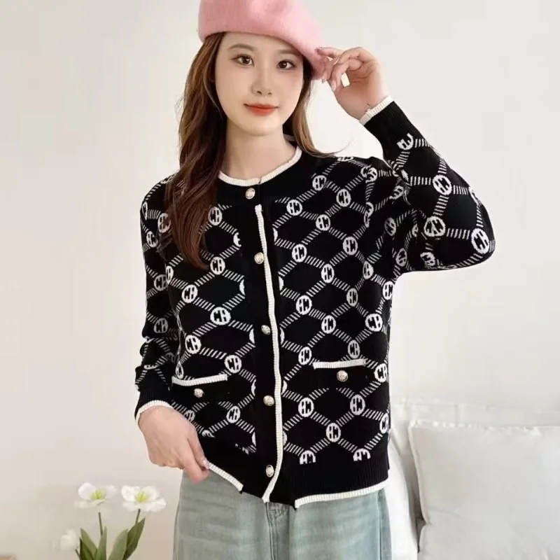 

Autumn Winter Thick Knitted Cardigan Women Clothing Vintage Fashion Casual Loose Sweaters Office Lady Chic Button Knitwear