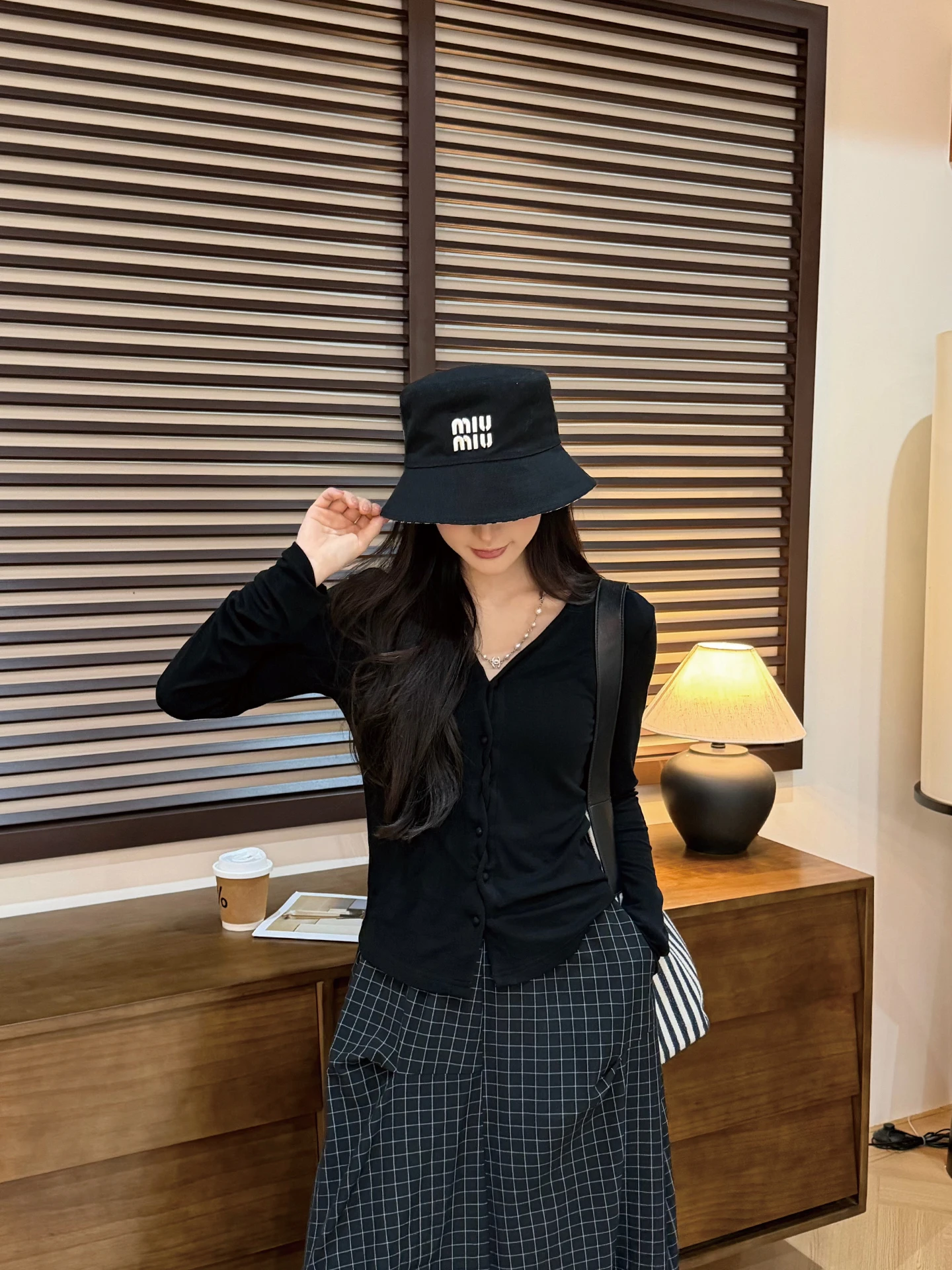 

Yanyan Spring Summer New Sle Color V-Ne Knitted Long Sve Casual Loose Fit Soft Acrylic Wool Blend Ladies Sweater