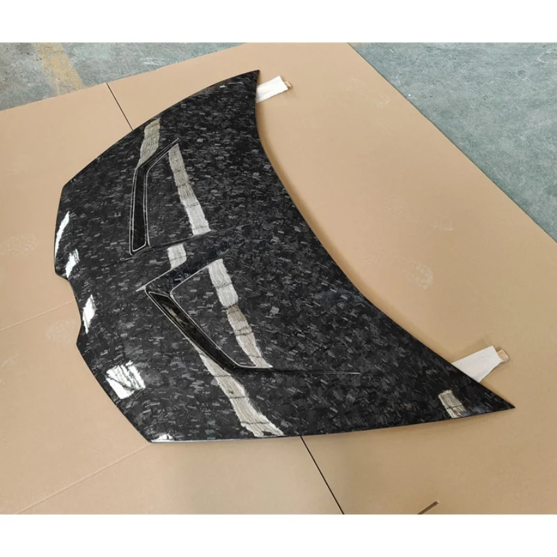 

Suitable for Lamborghini LP610 LP580 modified body kit 1016 style forged carbon fiber front cover