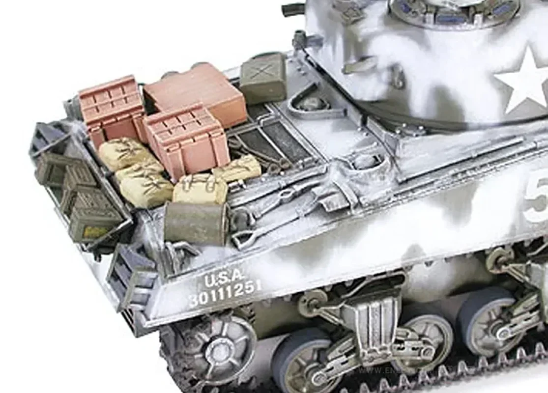 Tamiya 35251 1/35 M4A3 105mm Sherman Medium Tank with Soldier Assembly Model Building Kits Plastic Toys for Model Hobby DIY