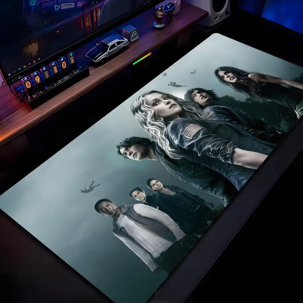 

The 100 TV Show Mouse Pad Mousepad HD Printing Computer Gamers Locking Edge Non-slip Mouse Pad XXL90x40cm Keyboard PC Desk Pad