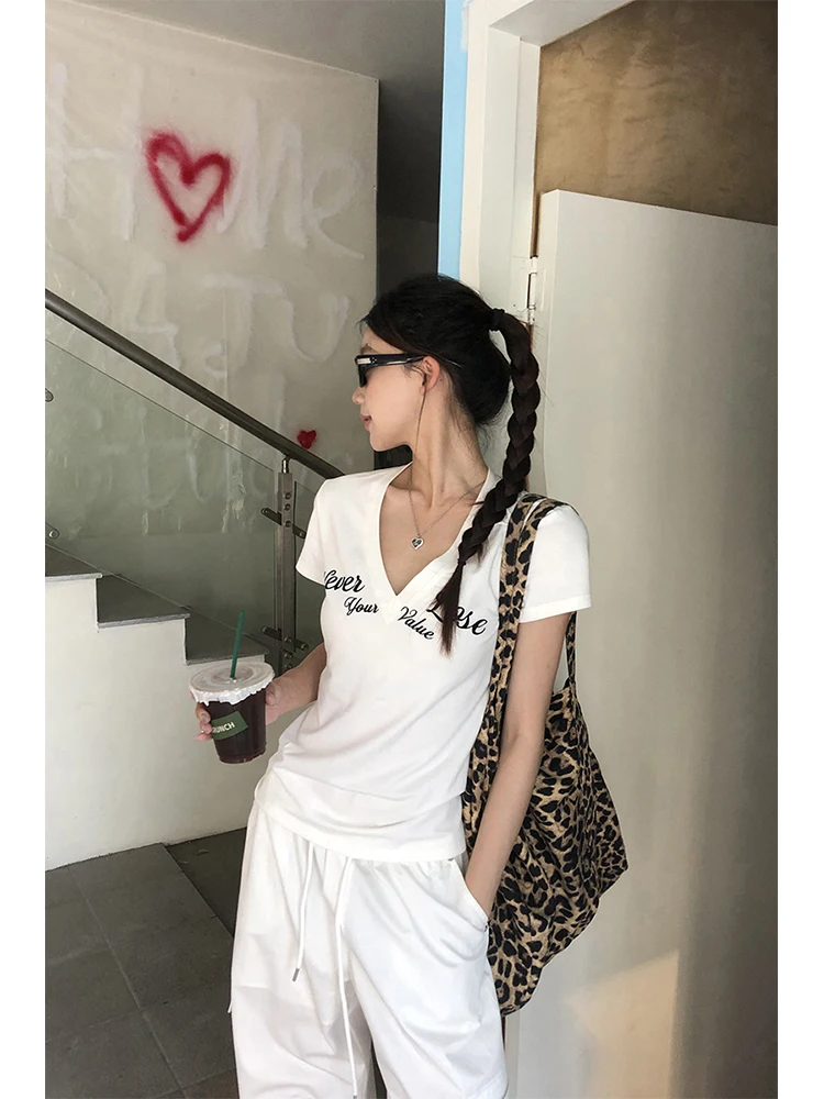 Rouge Celebri ort Sve T-irt femme nouveau 2025 été oulder v-ne blanc haut de gamme Unique haut coton Polyester mélange