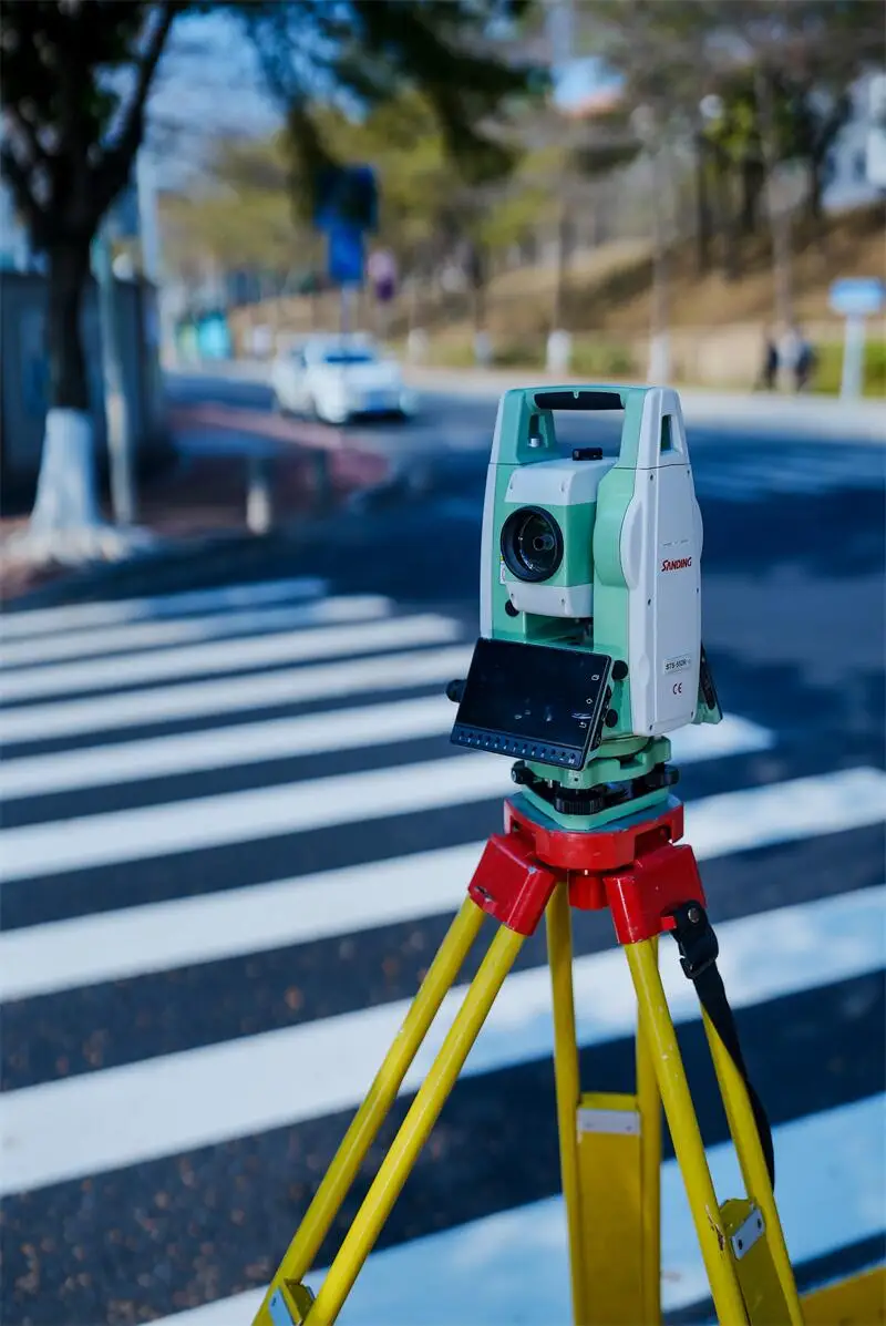 High Precision Total Station 2'' Accuracy  Dual Axis Multilingual   Standing Arc10 Total Station with High Quality