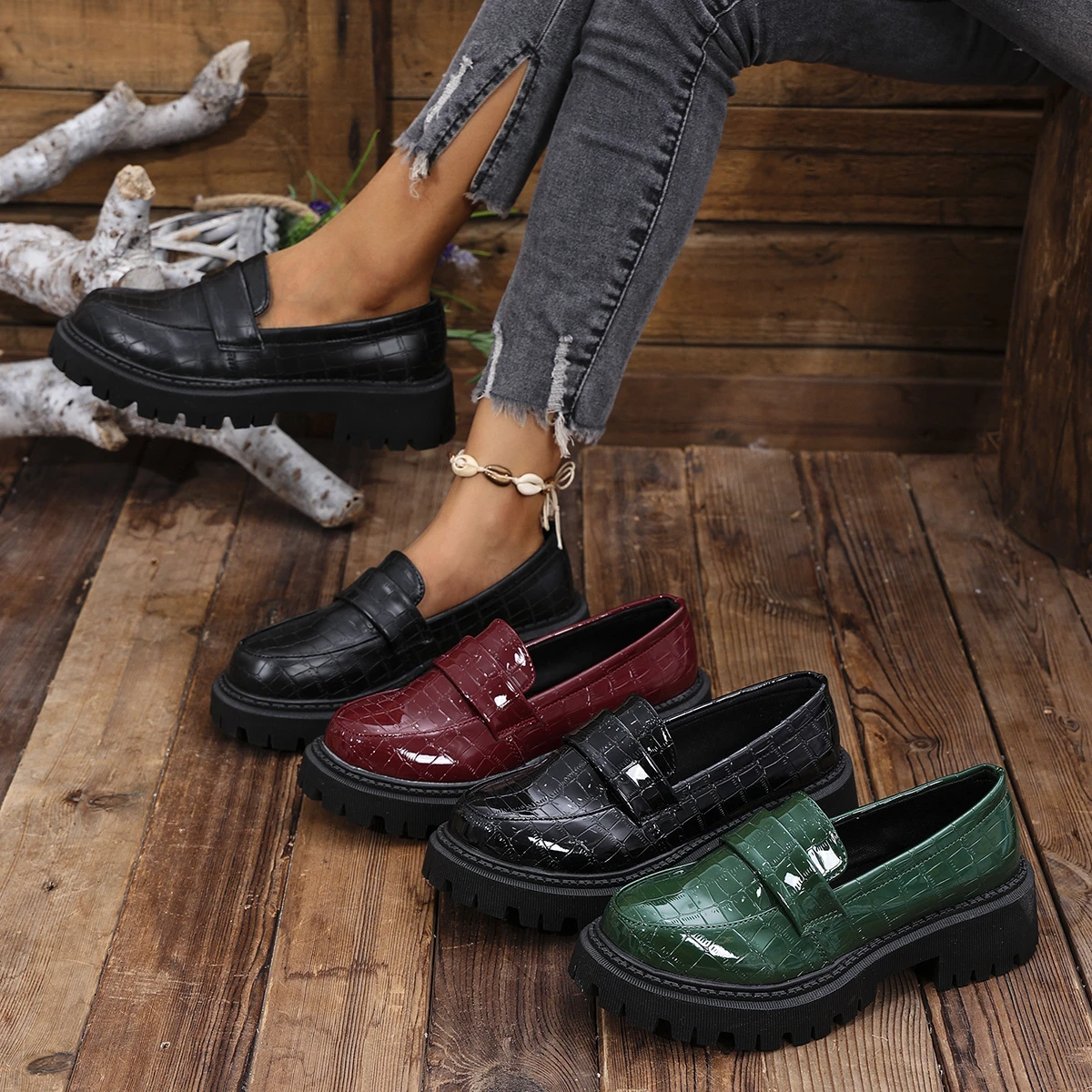 

New Style Fashionable Women's Chunky Platform Loafers Thick Sole Slip on Casual Shoes Woman Luxury Black Patent Leather Shoes