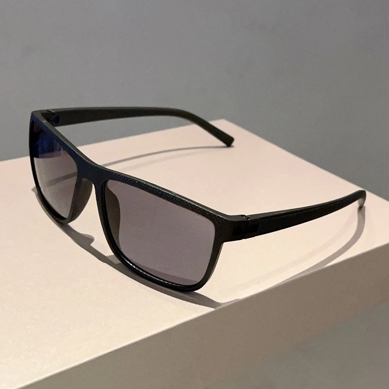 

2026 New Square Frame Classics Sunglasses Women Fashion Retro Brand Designer Sun Glasses UV400 Shades Eyewear Men Goggles