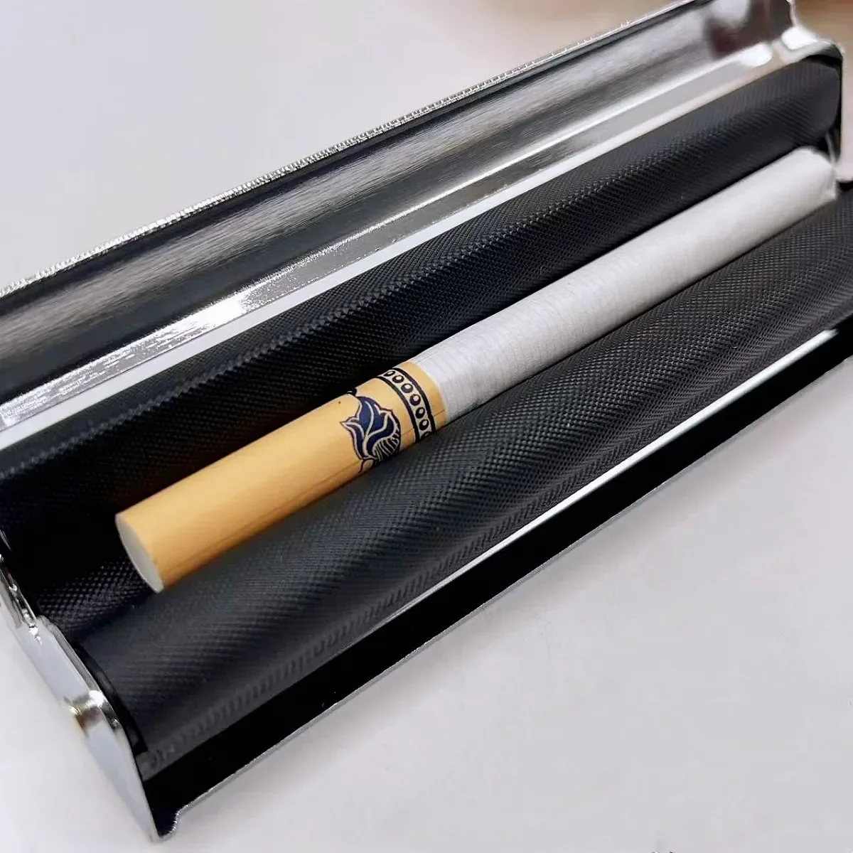 

Металлическая машина для прокатки сигарет, портативная машина для приготовления трав, ручная машина для намотки табака, устройство для сигарет с необработанной травой, аксессуары для курения