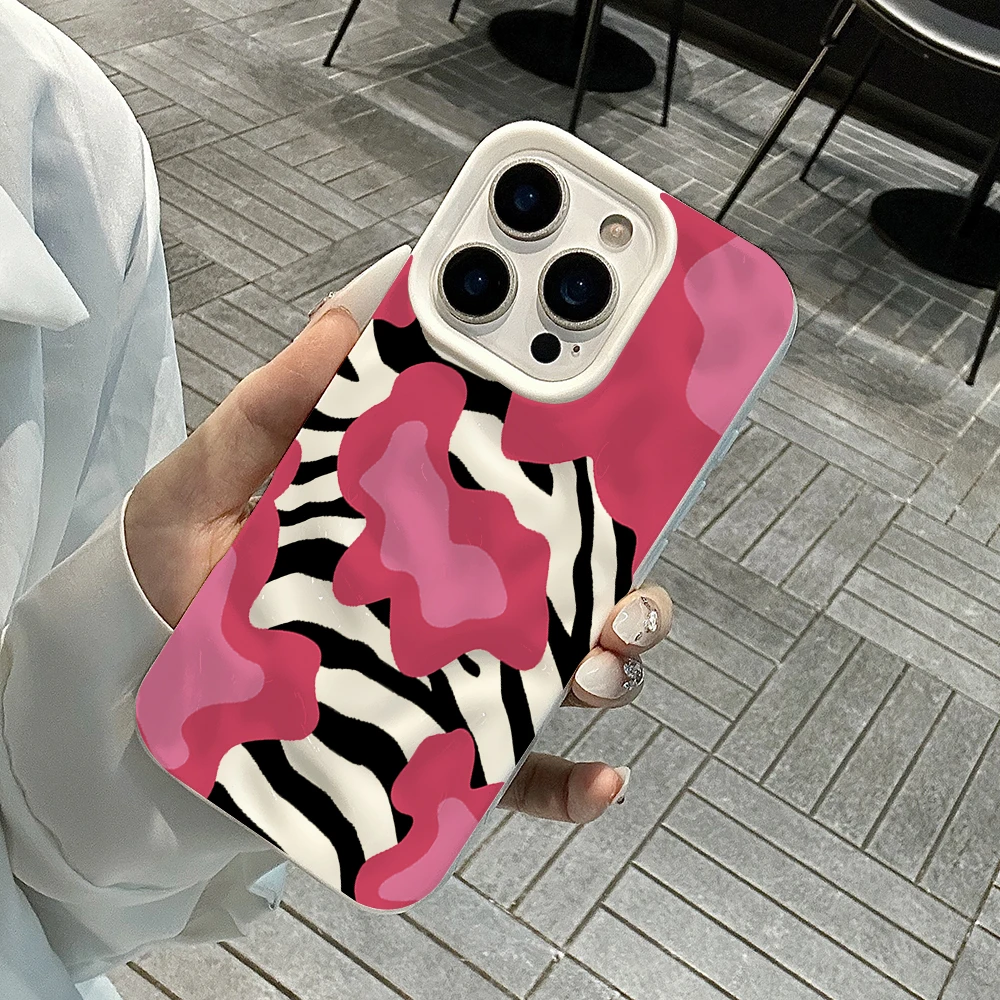 Modische Handyhülle mit Kuhmuster für iPhone 17 16 15 14 13 12 11 Pro Max 14 Plus 17Air, Falten-Wellen-Design, weiche Silikon-Schutzhülle, stoßfest – Detail 4