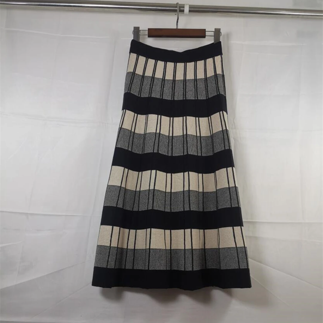 

New Autumn Winter Women High Waist Slim Long Skirt High Quality Fashion Contrast Color Ptachwork Plaid Warm Knitted Skirt