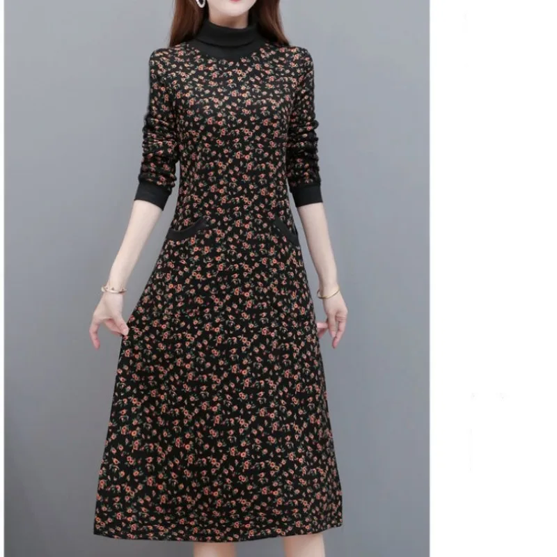 2023 Autumn Winter Women's High Neck Slim Fit Panel Print Retro Literature Leisure Fashion Elegant Commuter Long Sleeve Dress