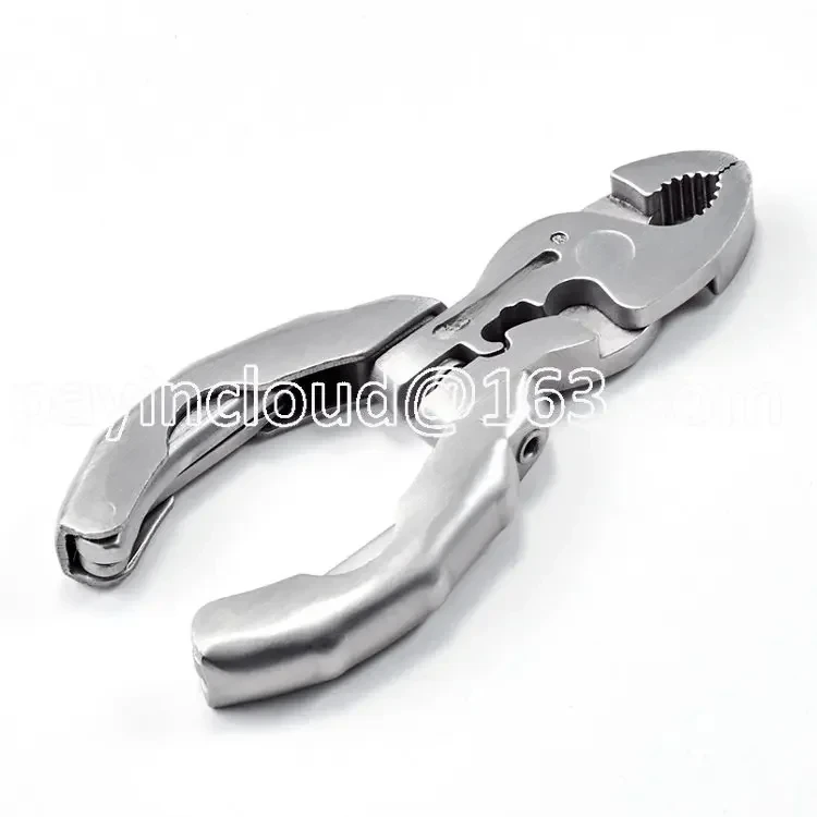 Mini Multifunctional Tool Clamp Combination Universal Outdoor Foldable and Portable Keychain