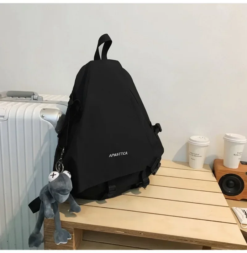 2024 New Chest Bag Hot Selling Men\'s Multifunctional Crossbody Bag Casual Versatile Large Capacity Couple Style Mochila