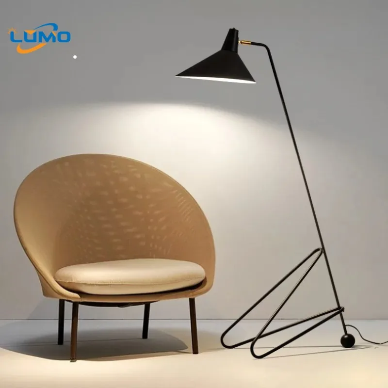 

Denmark Minimalist Black Tripod Floor Lamps Modern Bedroom Restaurant Kitchen Living Room Electroplating Iron Art Standing Light