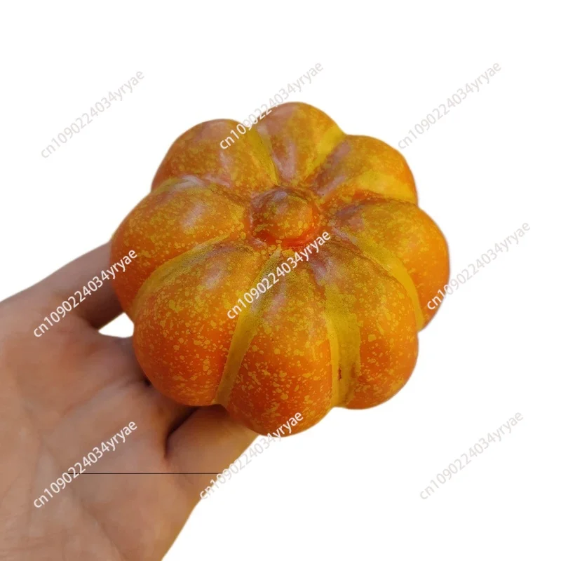 Simulation pumpkin toys, fake vegetables, melons and fruits, Halloween, Christmas, shopping mall store decorations, photo props
