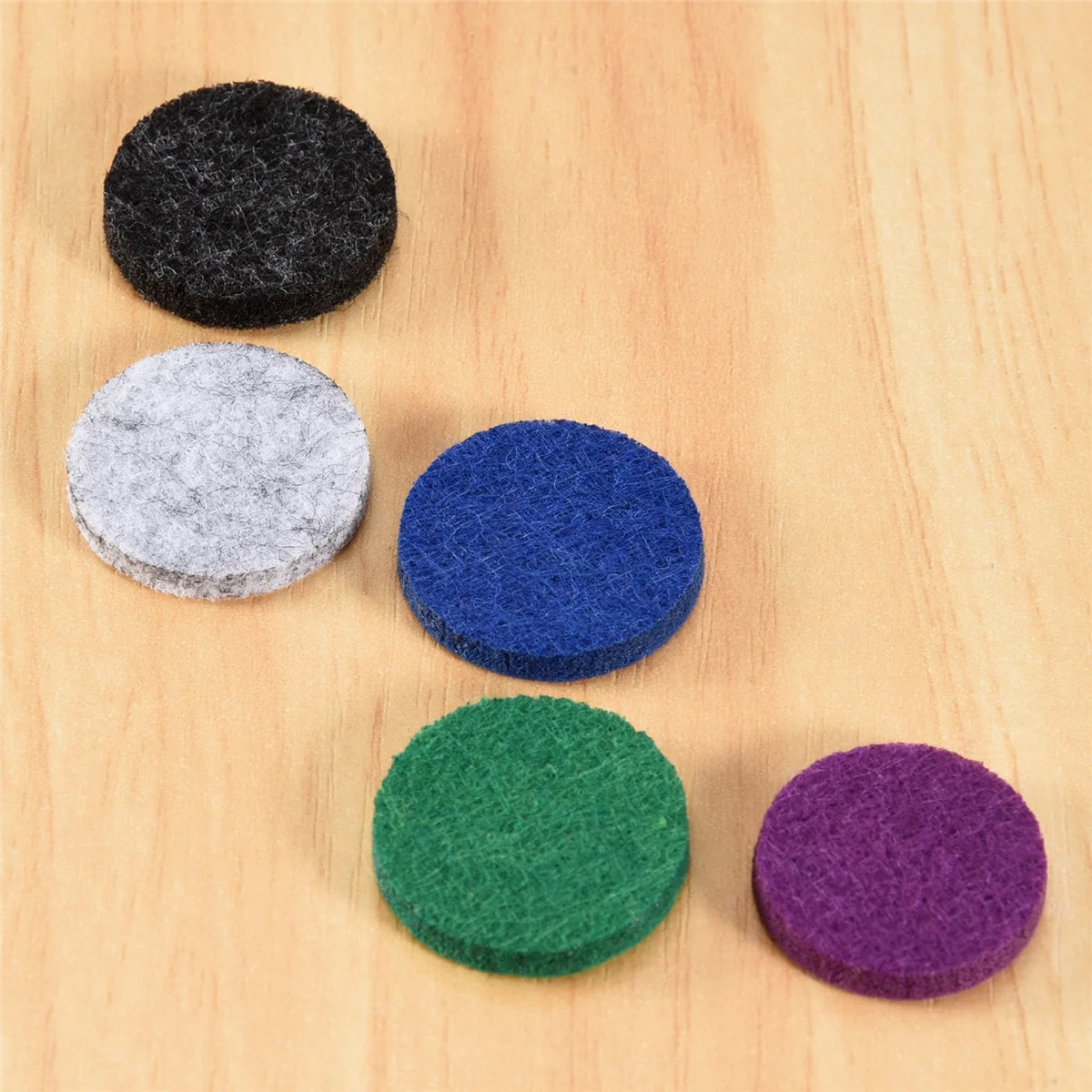 車のエッセンシャルオイルディフューザーロケット,洗える詰め替えパッド,フェルトパッド,直径22mm,48個