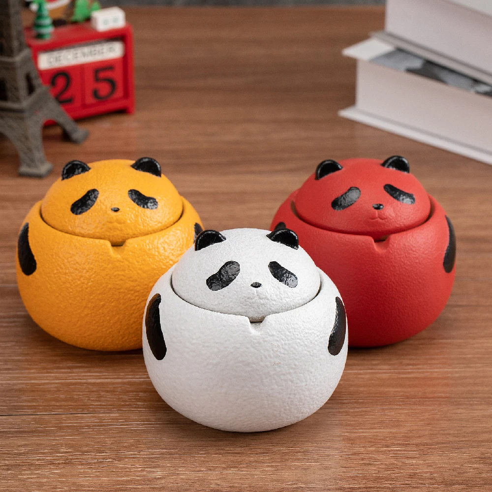 Ashtray for household use, panda shaped office, living room with lid, ashtray to prevent dust from flying, gift decoration