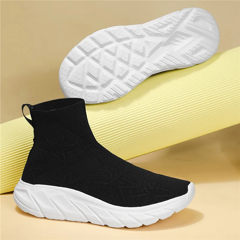 ฤดูร้อนคู่ High-Top ถุงเท้ารองเท้าตาข่าย Breathable รองเท้าวิ่งผู้ชายถุงเท้ารองเท้าผ้าใบน้ําหนักเบากีฬารองเท้าสําหรับสตรี