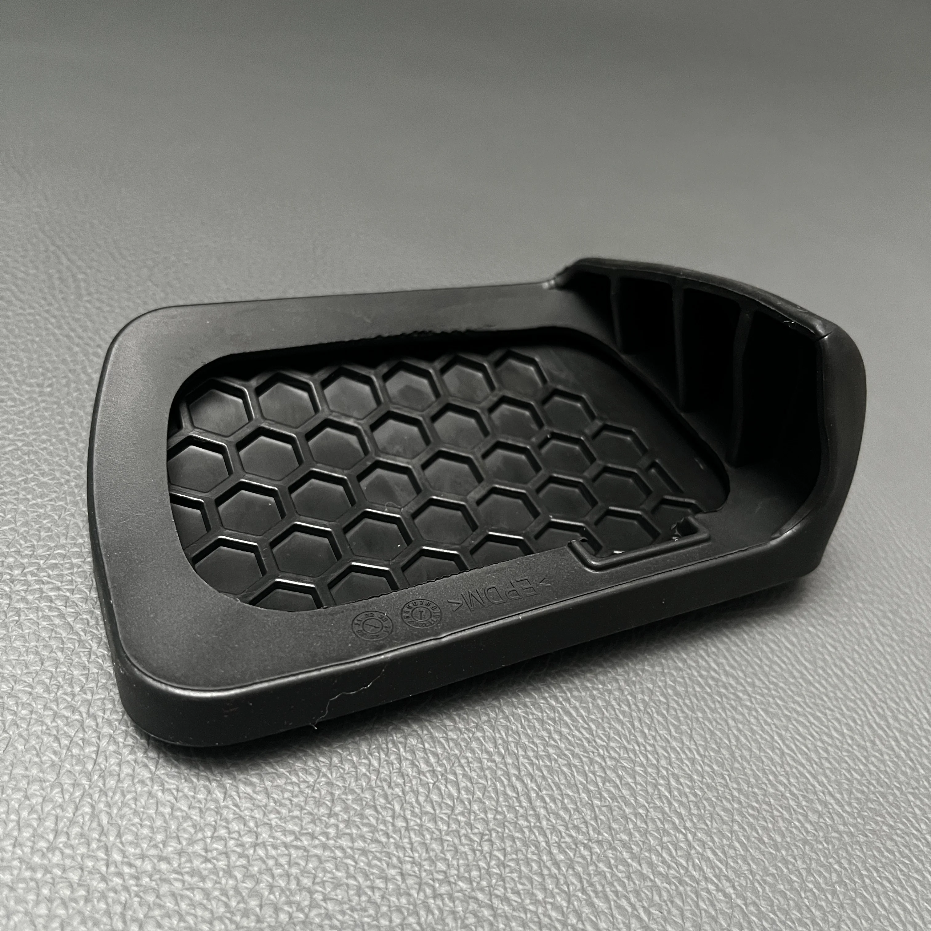 Bremspedalabdeckung Automatikgetriebe für Mercedes-Benz W221 S300 S350 ML350 R300 R350 W140 1232910082 A1232910082 – Detail 5
