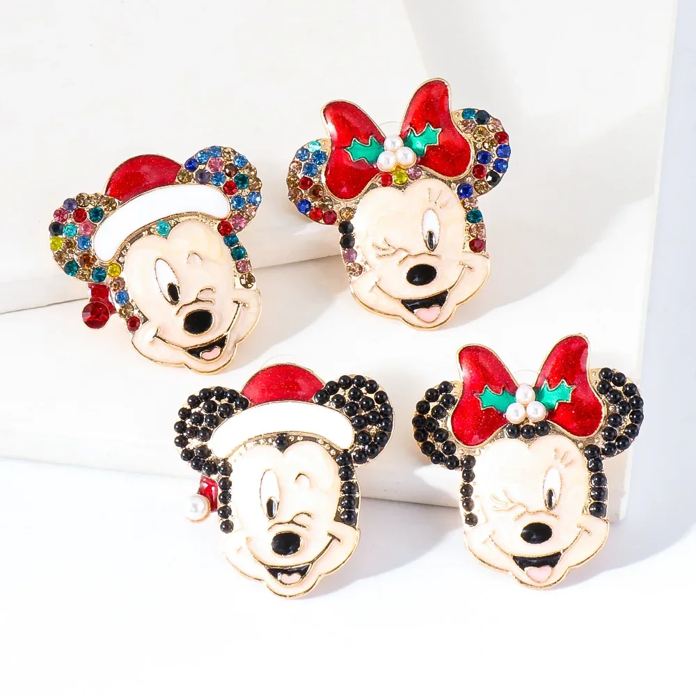 Mickey Disney Fashion Stud orecchini per ragazze Anime figure gioielli topolino Minnie Cartoon orecchino regali di compleanno per bambini