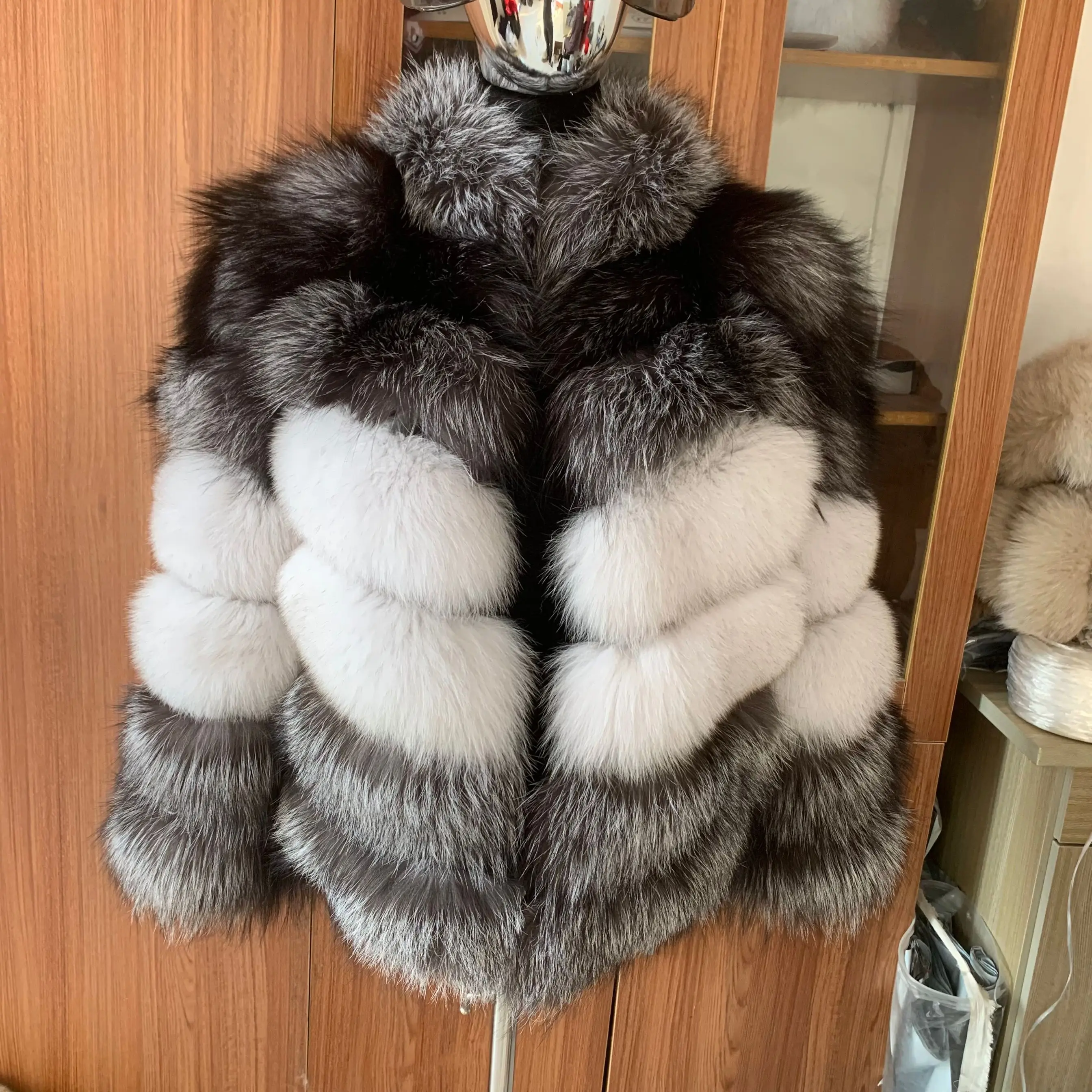 2023 new fur coat women\'s natural real fur jacket with stand-up collar winter fashion silver fox plus fox fur mixed fluffy coat