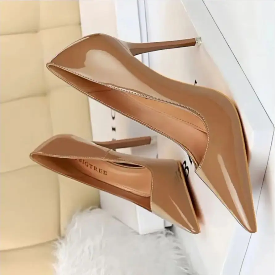 

BIGTREE Women Patent Leather Shallow Mouth Simple Brand Pumps Red Shiny Bottom Pointed Toe Stiletto Sexy Wedding Party Shoes