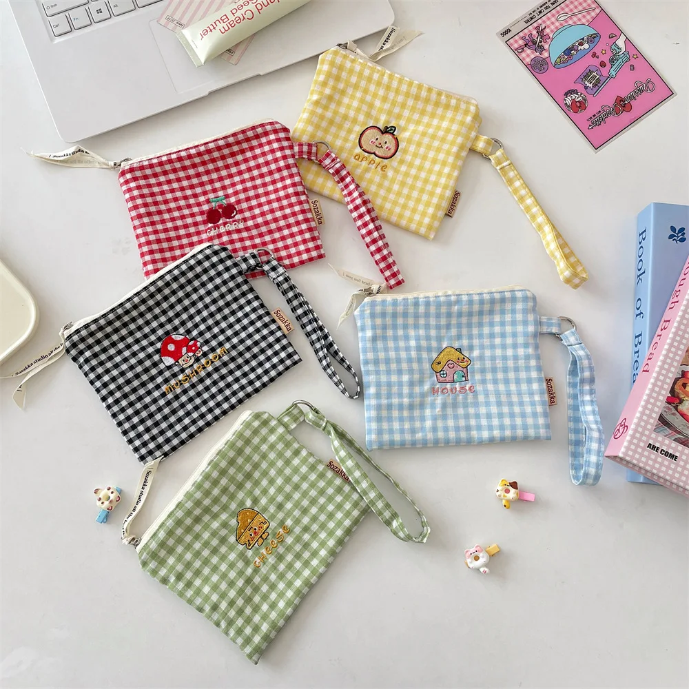 Mini Embroidered Coin Purse Portable Storage Pouch For Earbuds Lipsticks Jewelry Coins Women Daily Small Item Organizer Bag
