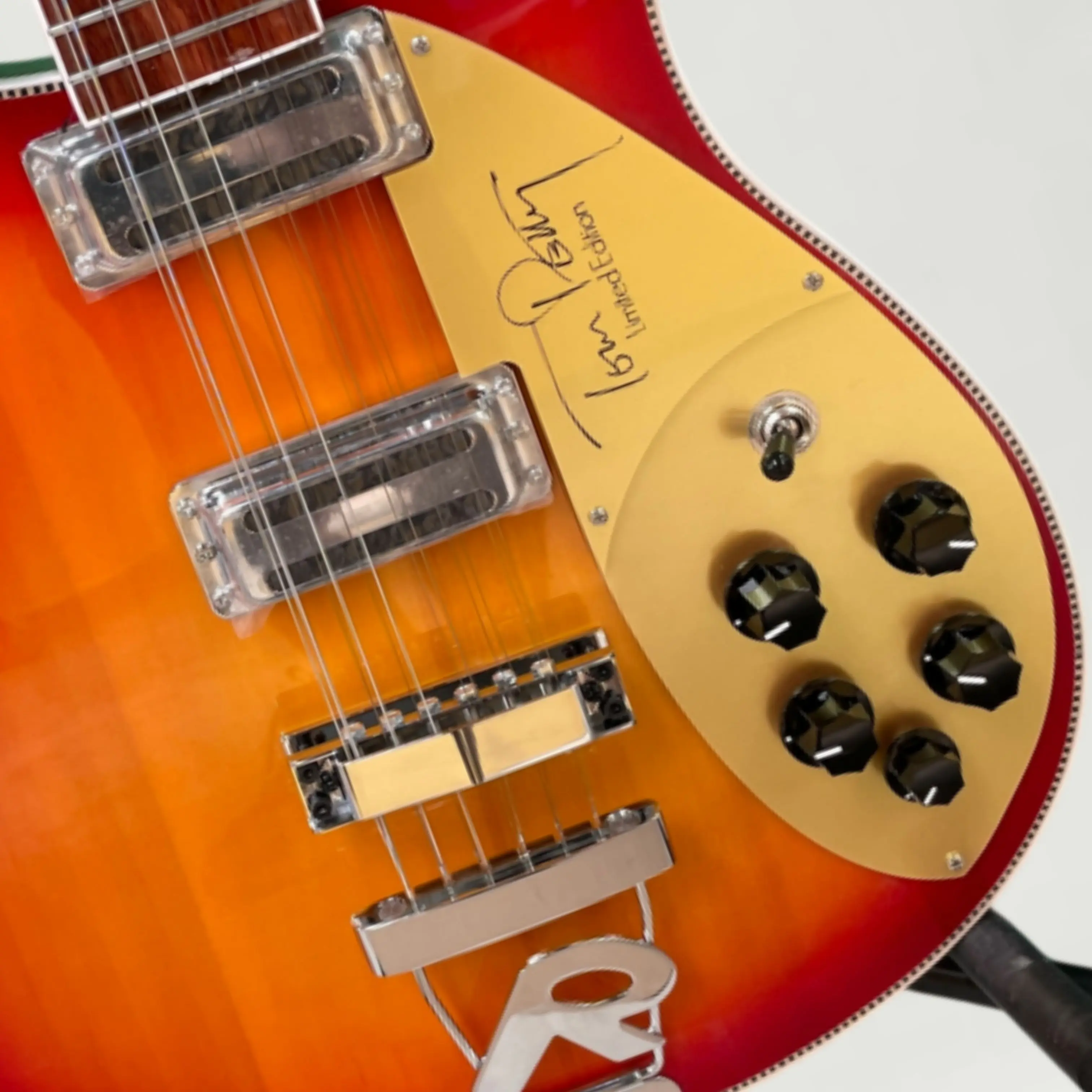 12 String Red Orange Sunset Gradient Electric Guitar, Gold Pickguard, Vibrato System Guitars, Vintage Gorgeous Guitarra