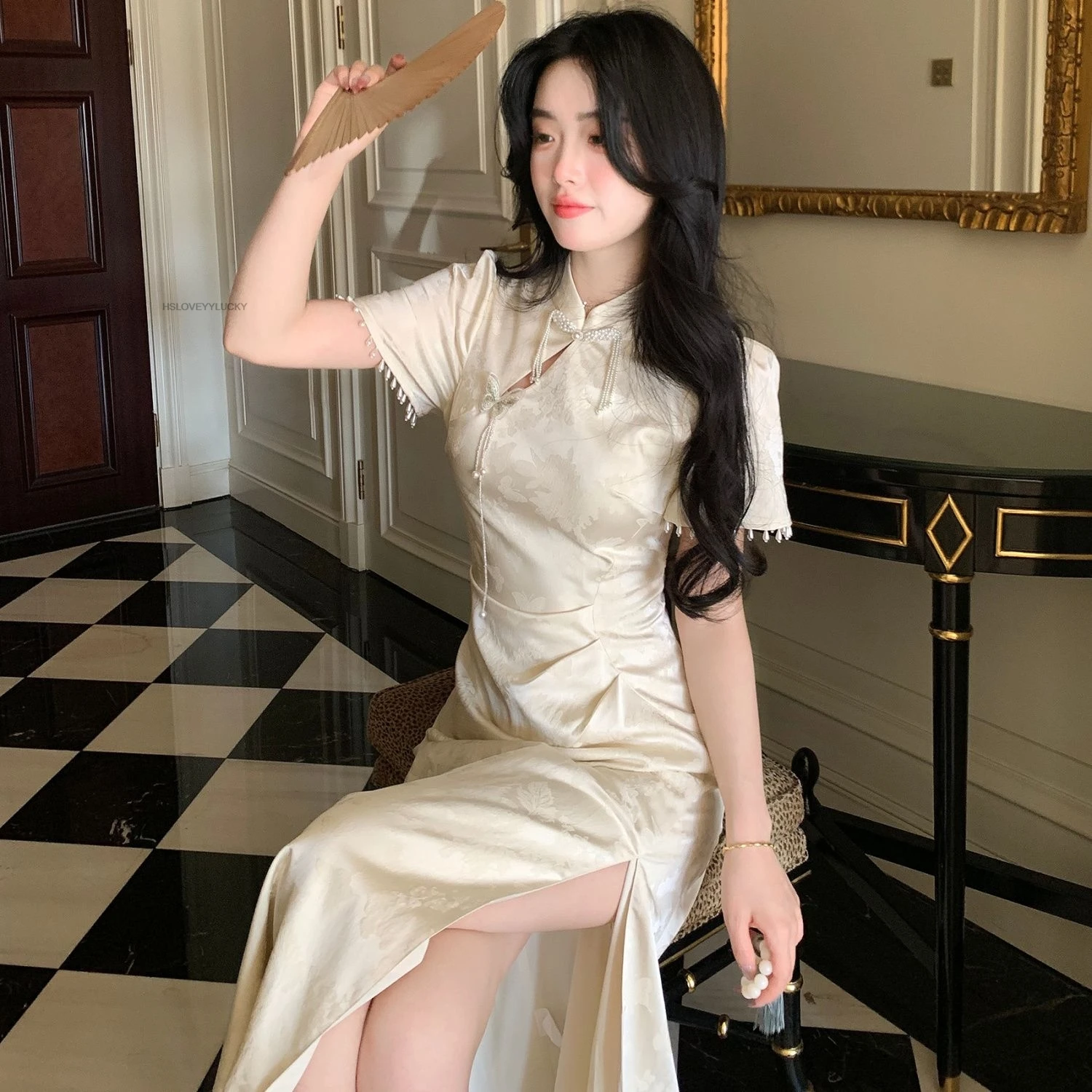 

Elegant Long Qipao French Style Floral Dress Women Chinese Cheongsam Lady Short Sleeve Stand Collar Beige Vintage Chinese Dress