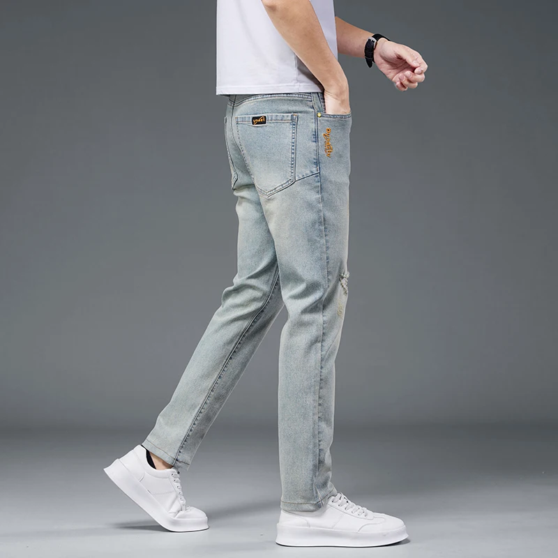 Retro Jeans Men 2026 New Embroidered Fashion Straight Male Denim Pants Distressed Classic Stretch Comfortable Trousers