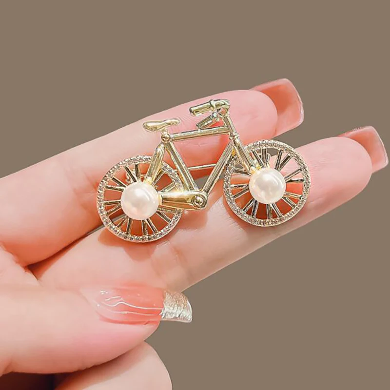 Fashion Personality Bicycle Shape Brooch Men and Women Leisure Cycling Sports Gift Jewelry Accessories