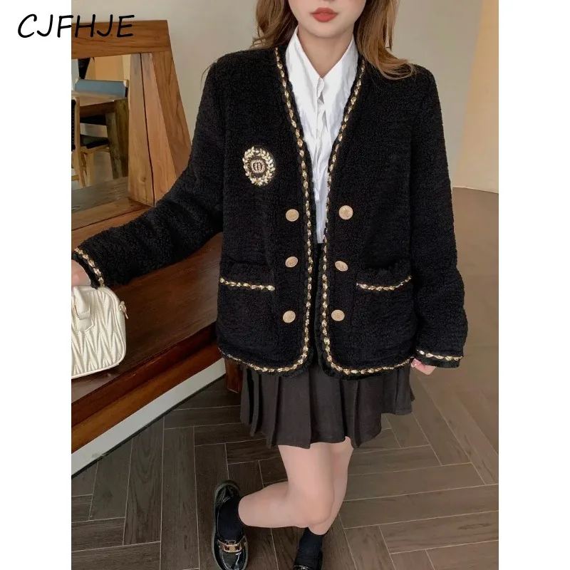 

CJFHJE Women's Winter Academy Style Black Double Breasted Coat Fashion Imitation Lamb Wool V-Neck Fragrant Women Coat Jackets