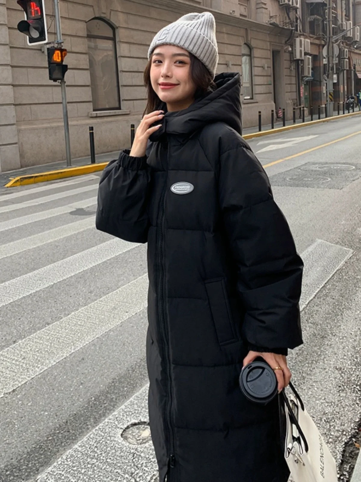 

Женское хлопковое пальто-пуховик средней длины, зимнее пальто в Корейском стиле, свободное студенческое хлопковое пуховое пальто с капюшоном и застежкой-молнией