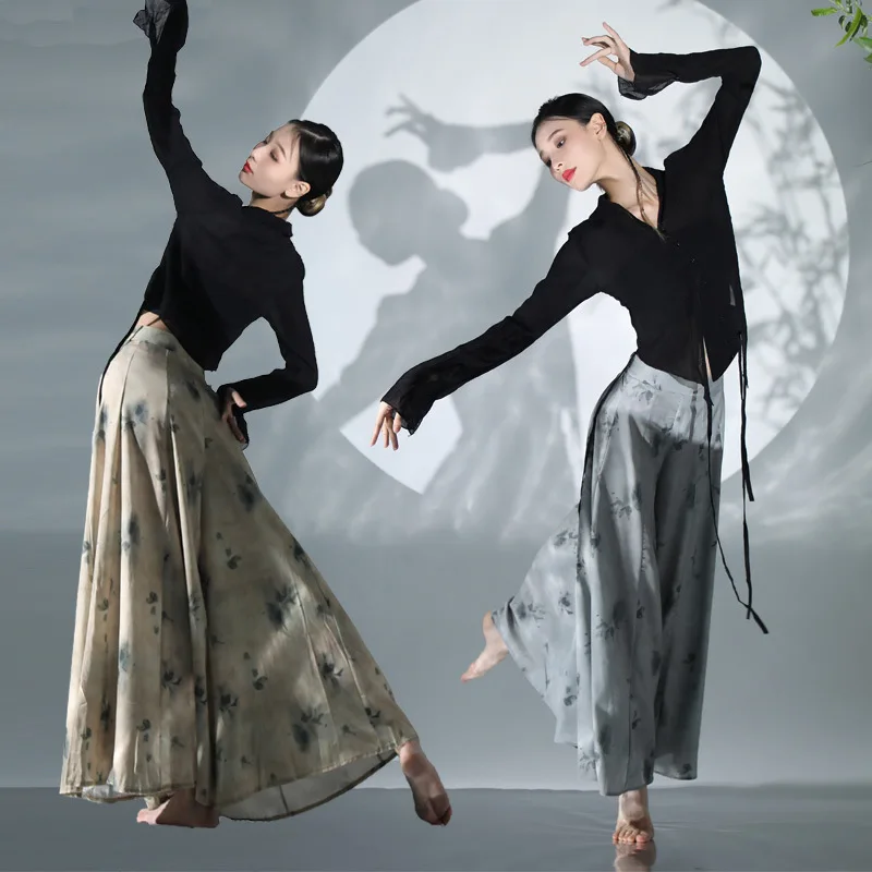 Chinese style beautiful classical dance attire women's flowing long sleeved black top loose skirt pants ethnic style popular