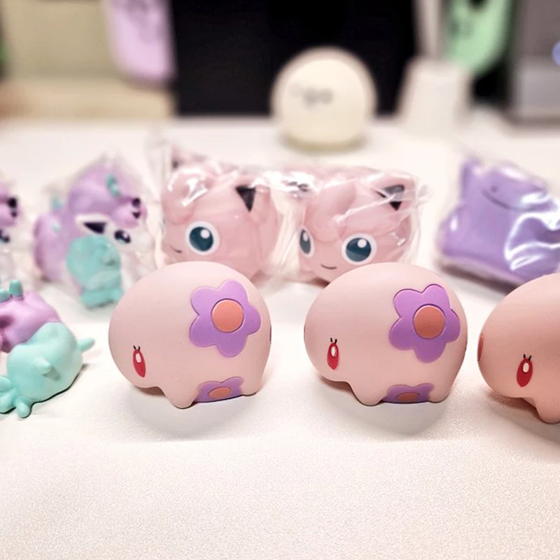 تاكارا تومي غاشابون دمى البوكيمون Togepi Ditto Munna Jigglypuff نموذج كبسولة اللعب الكرتون الطرفية نموذج سطح المكتب زخرفة