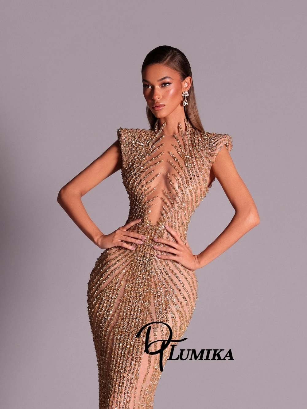 

Прозрачное вечернее платье со стразами и высоким воротом, силуэт русалки с замысловатым бисером, сверкающее вечернее платье для красной ковровой дорожки