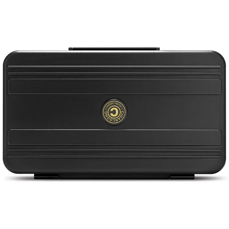 Portable, High-Capacity Cigar Case: Slim, Aluminum Case with Moisture-Retaining Sponge Lining, Presented in a Gift Box