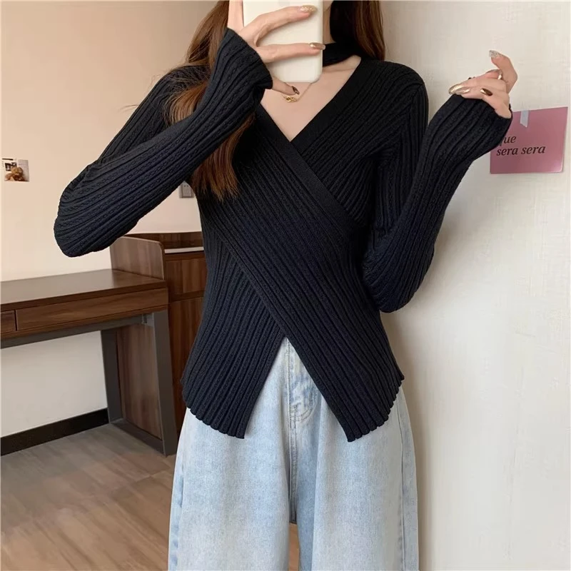 Khaki Asymmetric Knitted Bottoming Tops Woman 2024 Spring Long Sleeve Sexy Hallow Out Halter Sweater Shirt Clothes