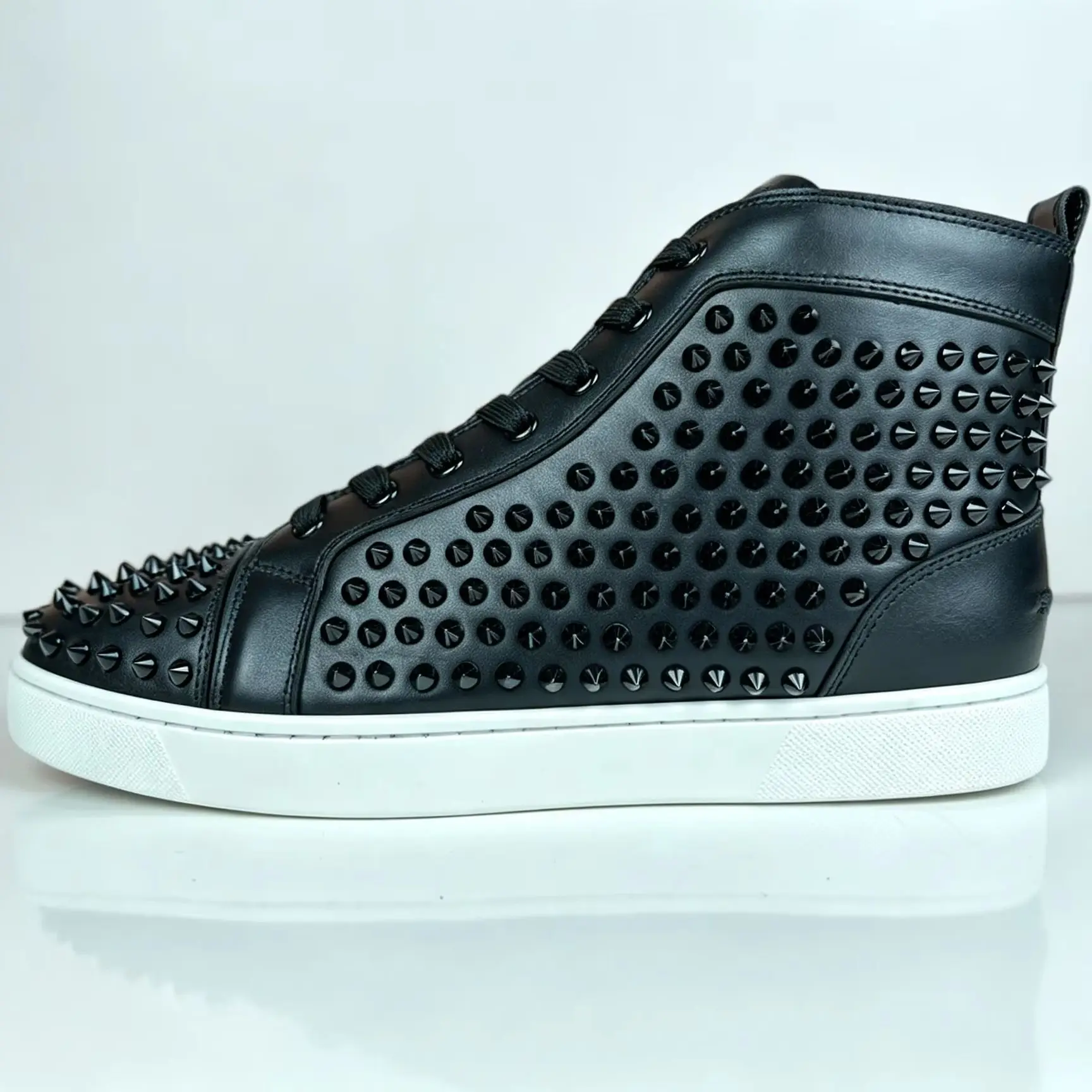 Luxury ALL Rivets Men's High Top Black Leather White Sole Lace Up Loafers Premium Red Bottom Sneakers Classic Casual Boat Shoes