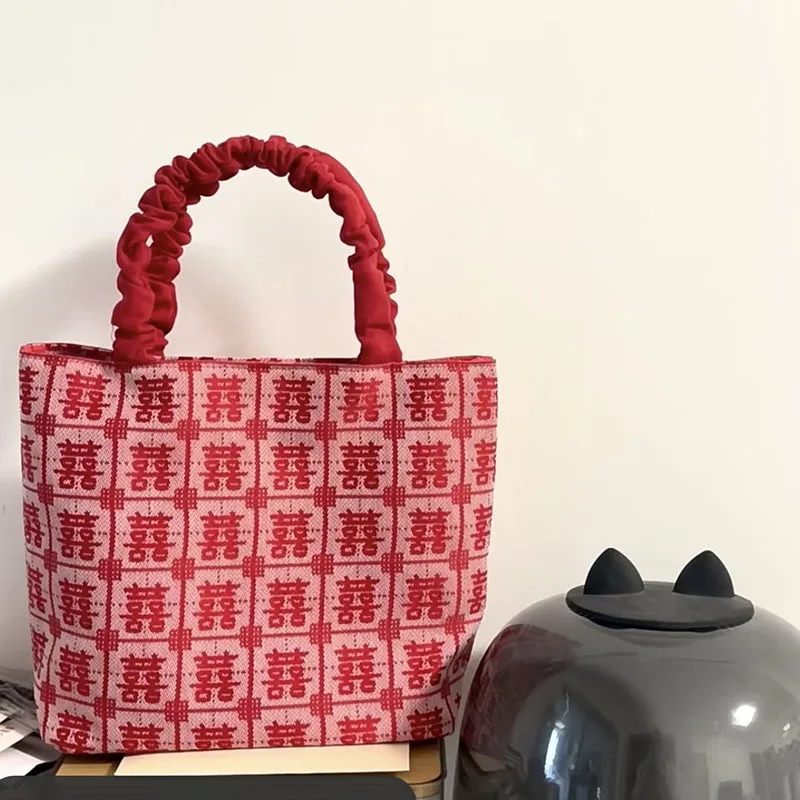 

Wedding Specialty Red Handbag for Brides Chinese Characteristic Women's Cloth Bag Wedding Celebration Complete Red Envelope