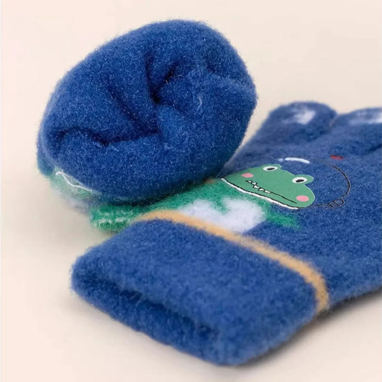 الكرتون ديناصور الطفل قفازات الشتاء محبوك القفازات الدافئة للبنين بنات يندبروف مكافحة البرد الاطفال قفازات كاملة الأصابع