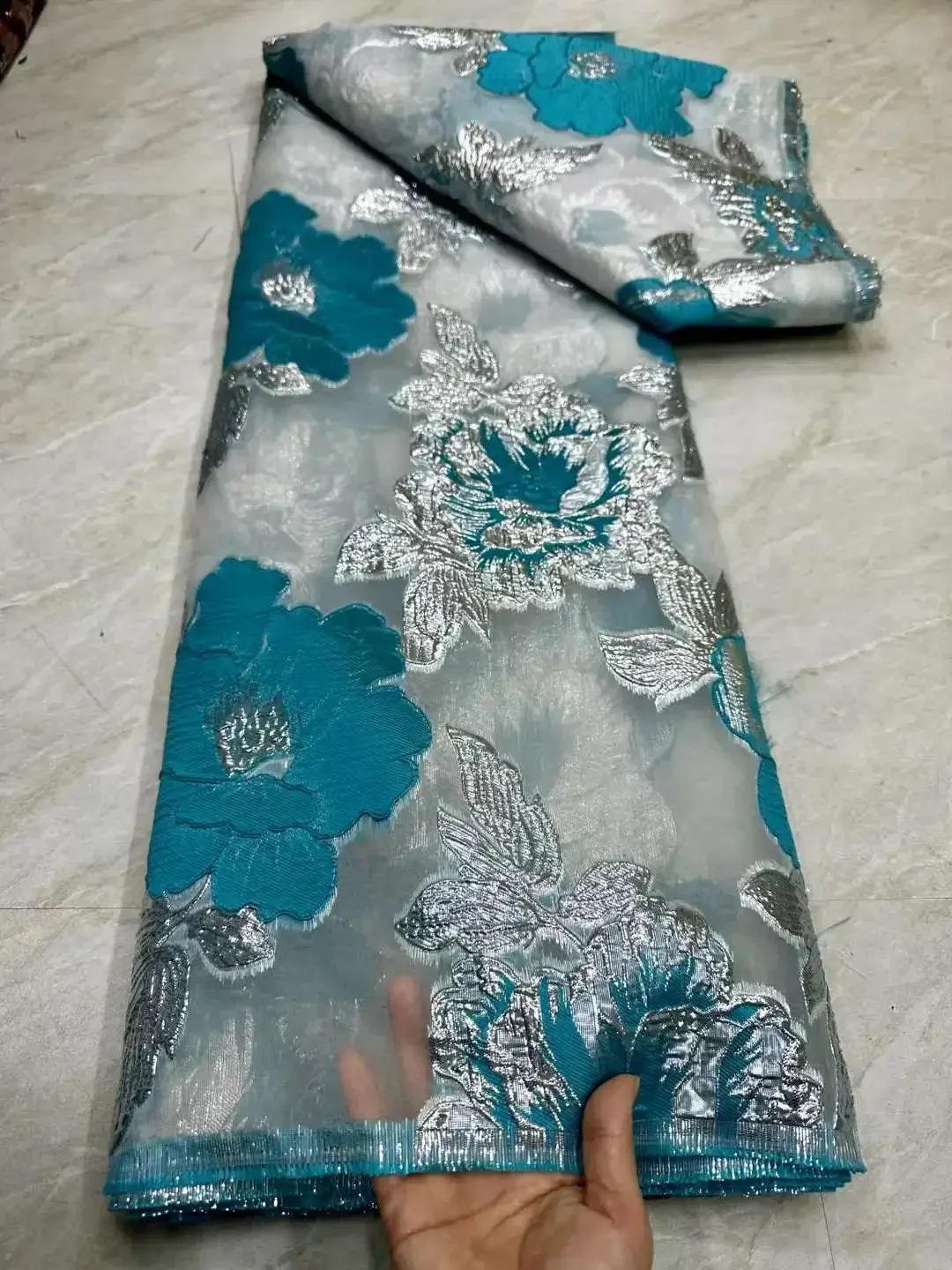 

2025Brocade Lace Fabric New Design Jacquard Lace Fabric High Quality African French Damask Fabric for Women Wedding Dress AH0481
