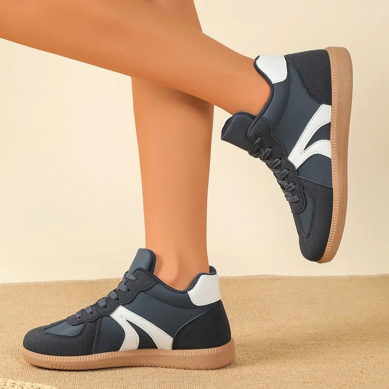 2025 المألوف والأكثر مبيعا الخريف جديد كبير الحجم المرأة أحذية رياضية فاخرة شقة مريحة الرجعية تنوعا حذاء كاجوال #5