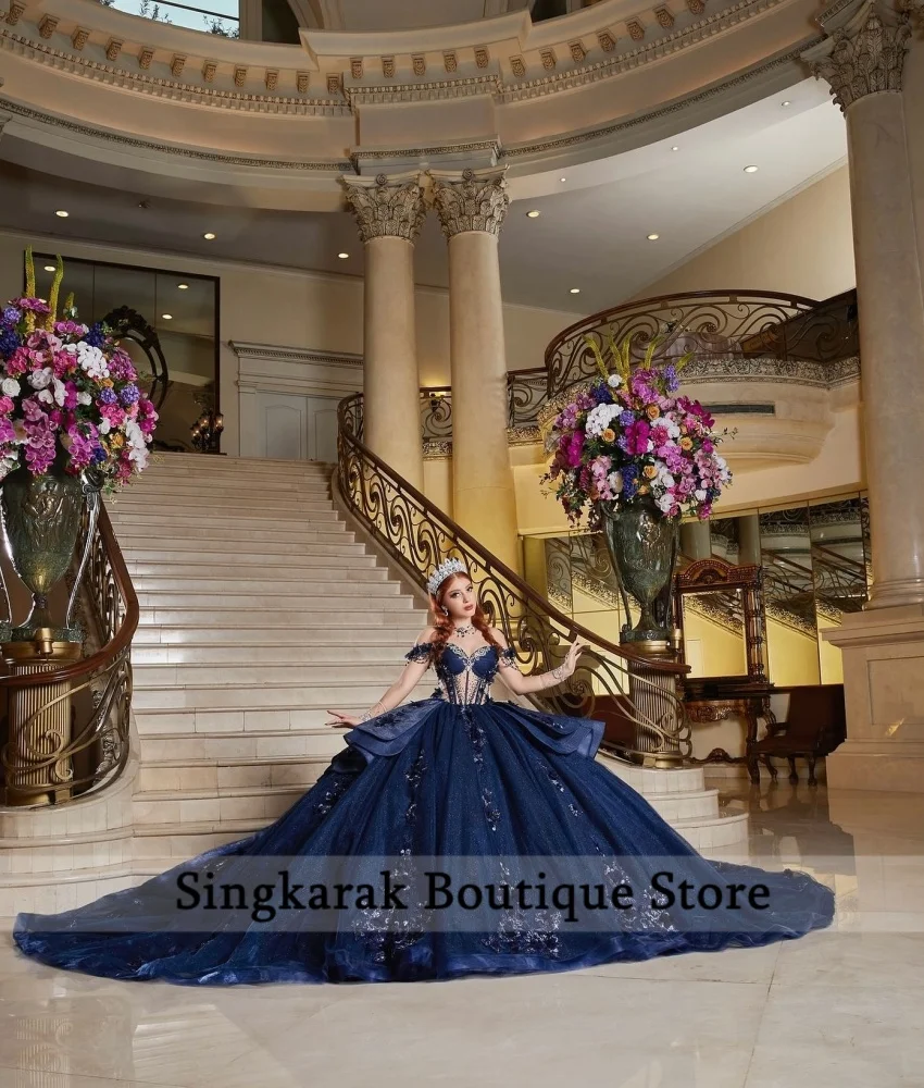 فستان Quinceanera أسود رائع مزين بالكريستال والخرز قبالة الكتف فستان حفلة عيد ميلاد حلو 16 مخصص