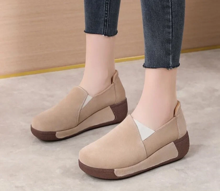 

Женская обувь из натуральной кожи для мам, лоферы на платформе и плоской подошве, корейские туфли без шнуровки, большие размеры 41, 42, вулканизированная обувь