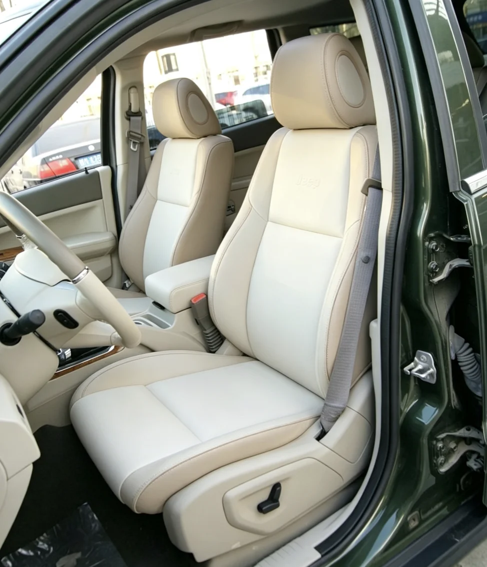 Für Jeep Grand Cherokee 2007~2010 Maßgefertigte Autositzbezüge Luxuriöses Nappaleder 100% Passgenau Innenausstattung 360 ° Vollständige Abdeckung – Detail 1